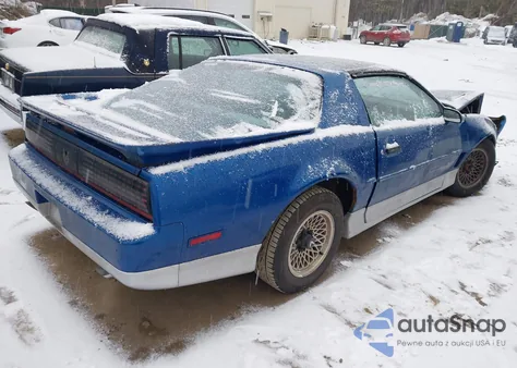 1989 Pontiac Firebird Trans Am/Gta z USA, uszkodzony, nr VIN 1G2FW21F4KL239001